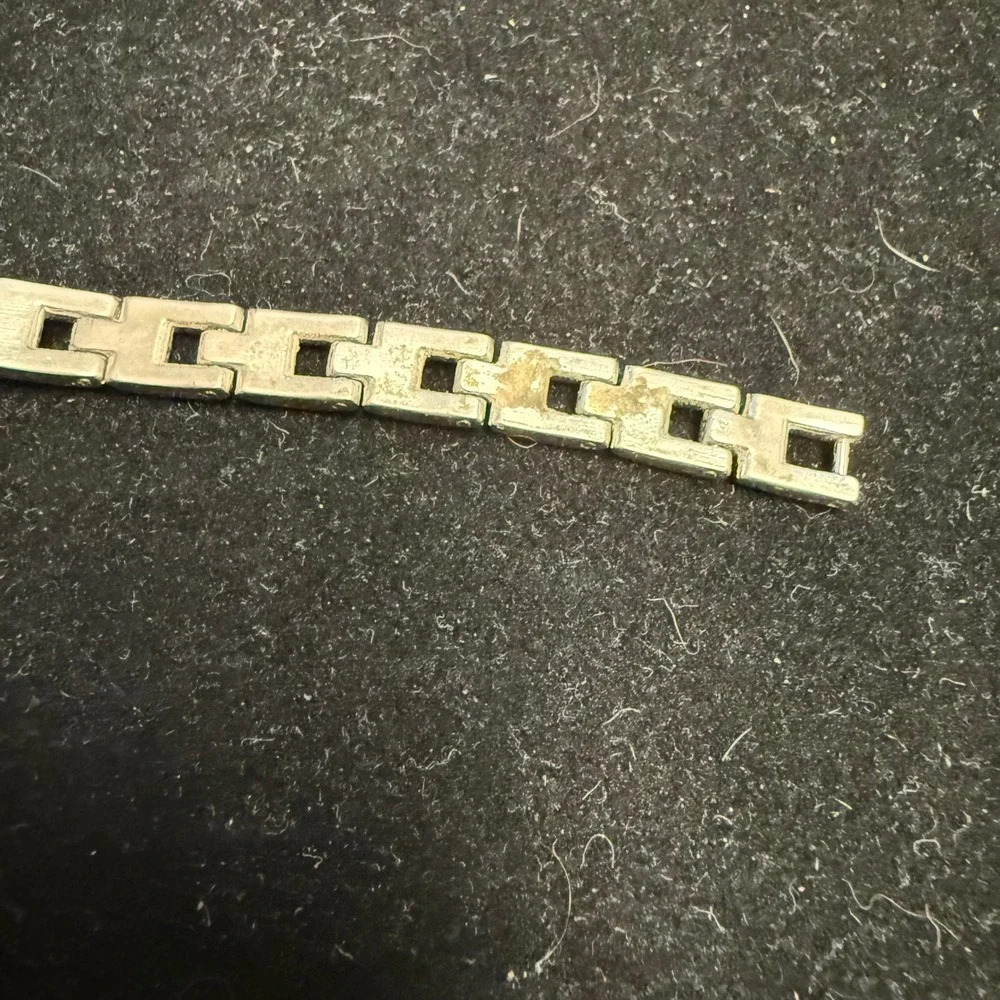 Silver Tone Quartz Watch Womens Link Bracelet Japan Movement WORKS